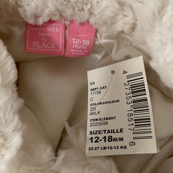 The Children’s Place Off-White Faux Fur Coat and Hat - Picture 9 of 9